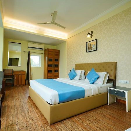 Oyo 1684 Hotel Malabar Inn Кожикод Екстериор снимка