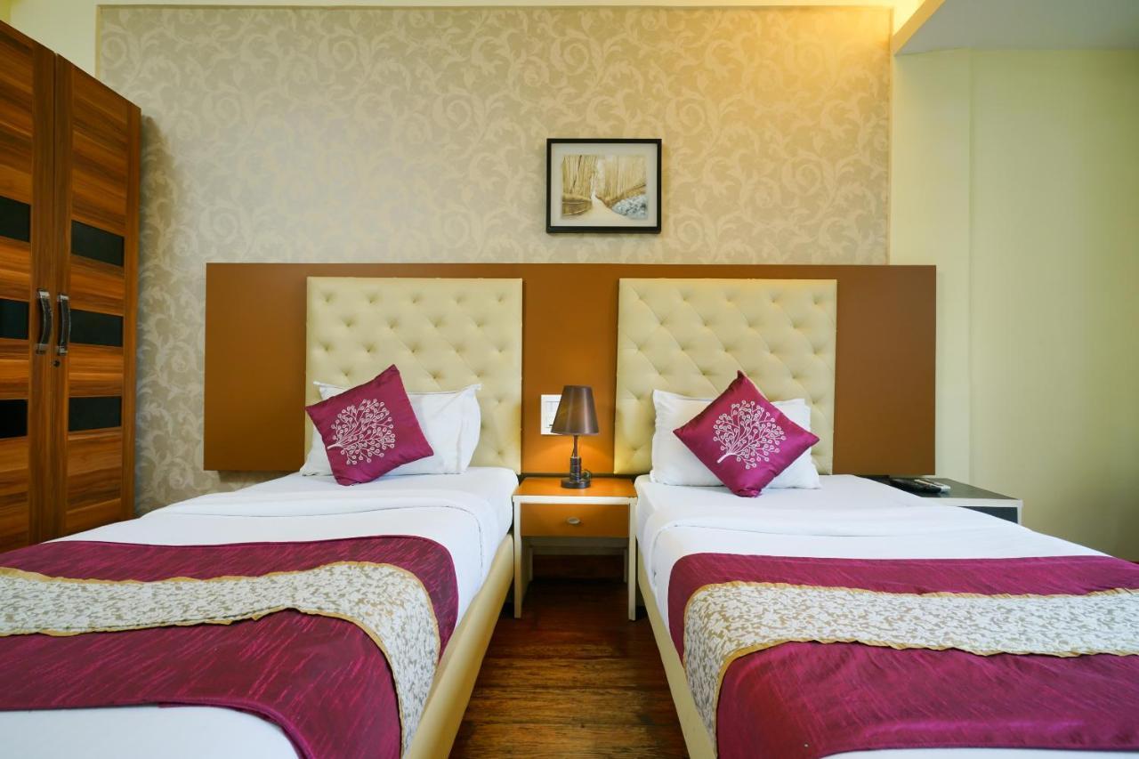 Oyo 1684 Hotel Malabar Inn Кожикод Екстериор снимка