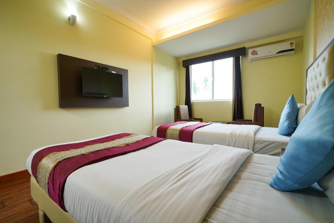 Oyo 1684 Hotel Malabar Inn Кожикод Екстериор снимка