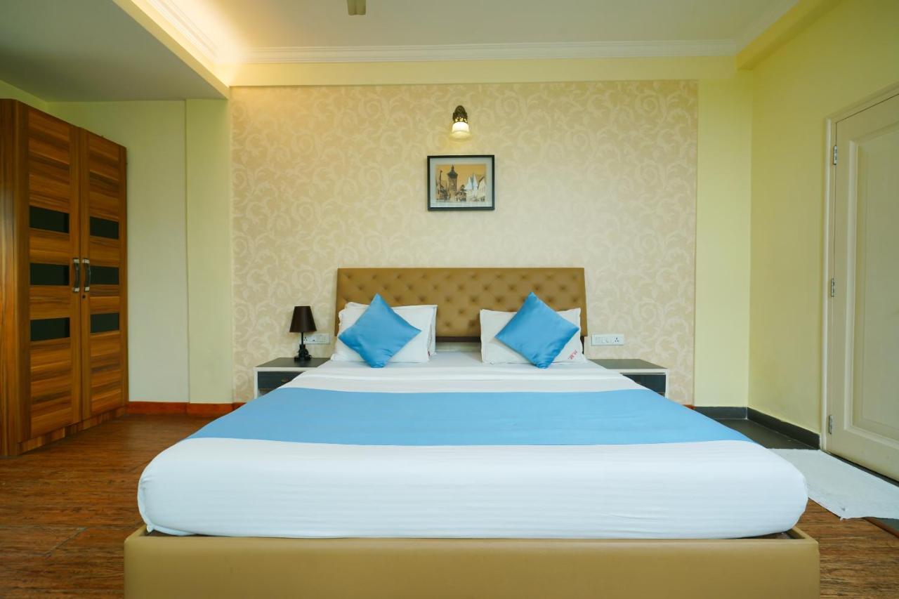 Oyo 1684 Hotel Malabar Inn Кожикод Екстериор снимка